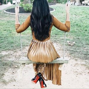 Meet your Posher, Alla